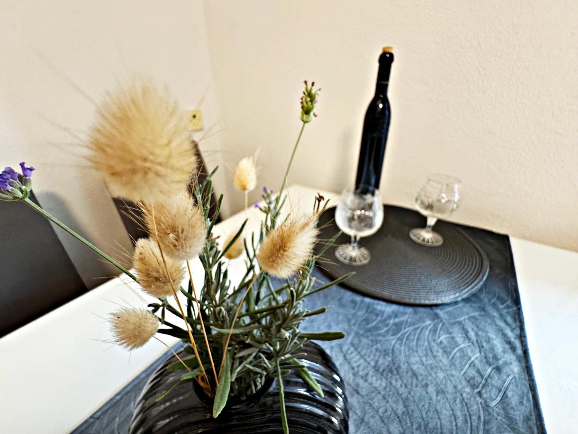 Apartment Baloevic Postira Exteriör bild